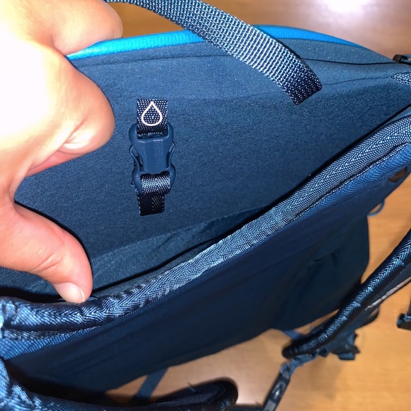 NWT The North Face Advant 20 Backpack - Picture 5 of 15